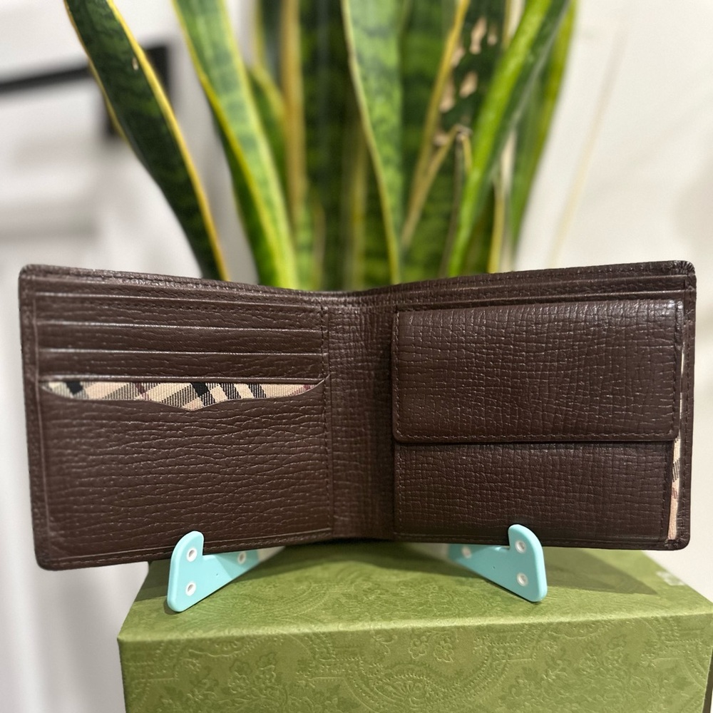 Authentic Vintage Burberry Mens Wallet